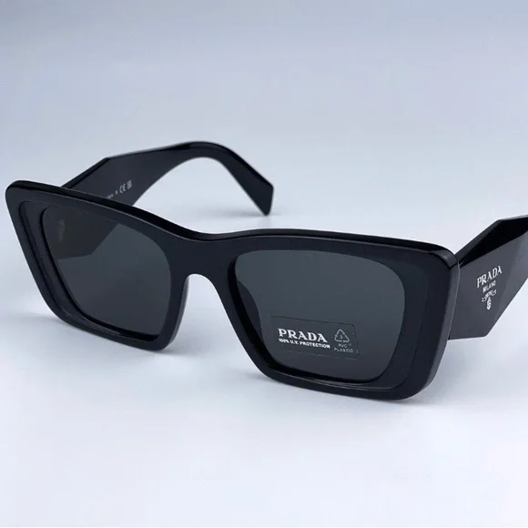 New - Prada PRO8YS 1AB5SO PR O8Y
Black Dark Gray Cat Eye
Unisex Sunglasses - Picture 3 of 12